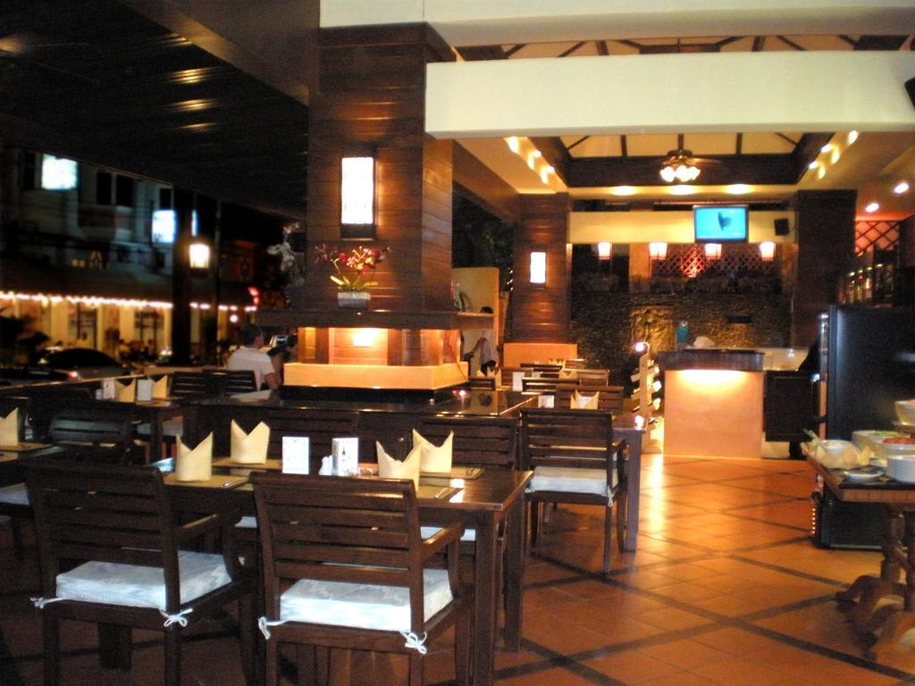 Rattana Beach Hotel Karon Exterior foto